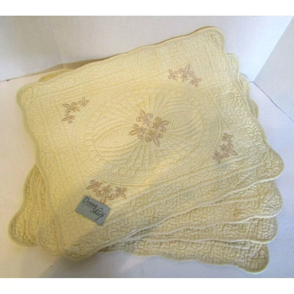 Donna Sharp Quilted Placemats Set of 4 Gold Embroidered Fleur-de-lis 15x18